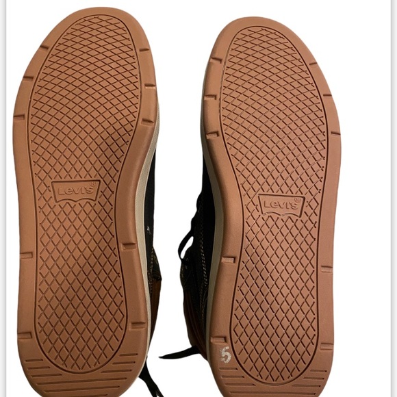 Levi’s Boots - Picture 3 of 4